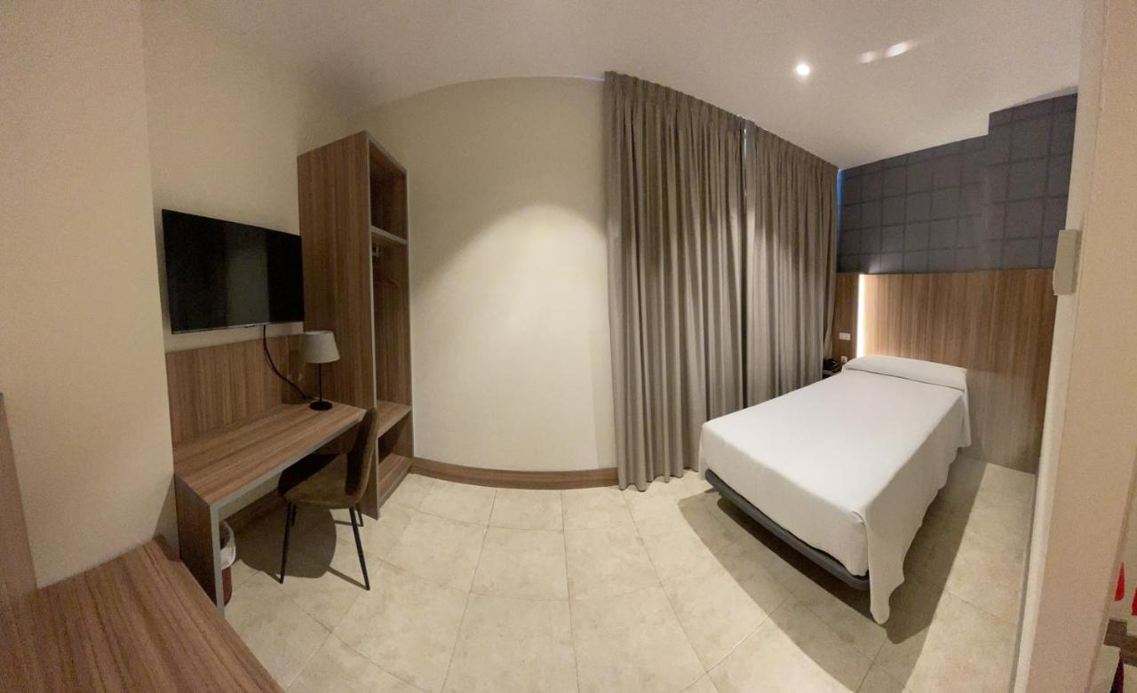 Hotel Camino Real Duenas Ngoại thất bức ảnh